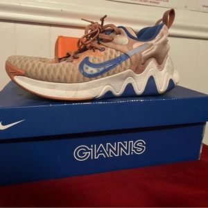 Size 8 Giannis immortality